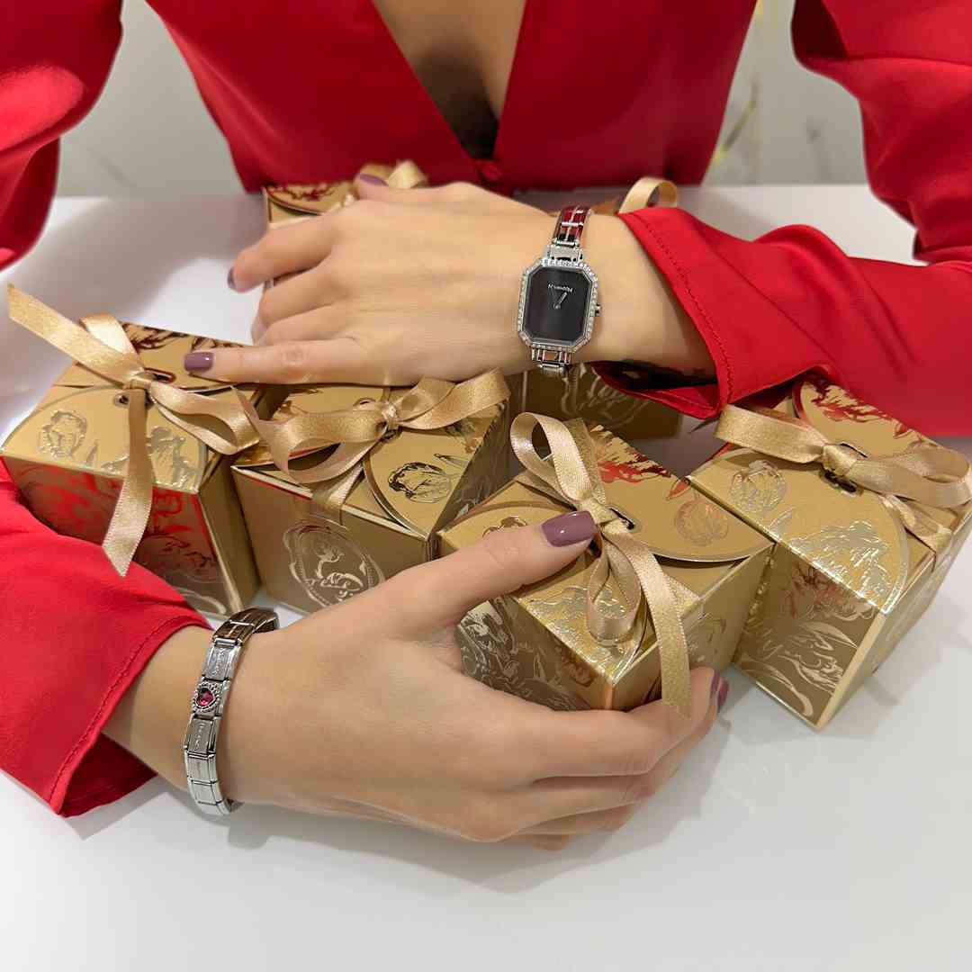 Charm, Composable Link, Gingerbread Man in Enamel | Nomination